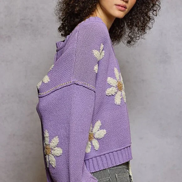 NWOT POL V-Neck Chenille Daisy Sweater - Picture 2 of 3